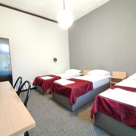 Hotel Vojvodina Нови-Сад Экстерьер фото
