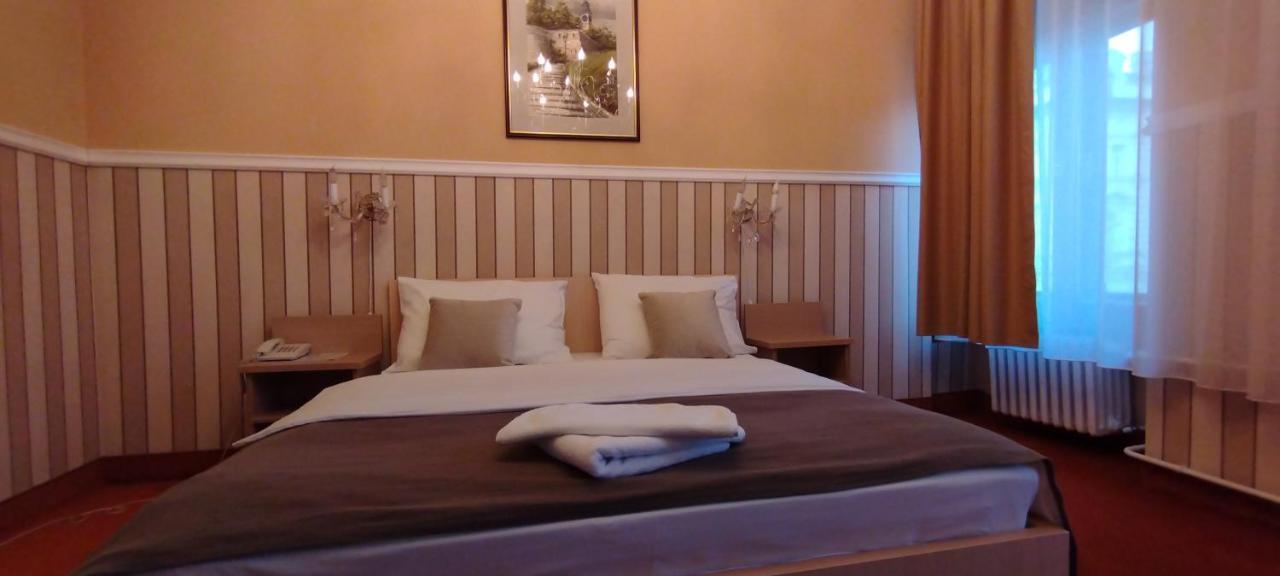 Hotel Vojvodina Нови-Сад Экстерьер фото